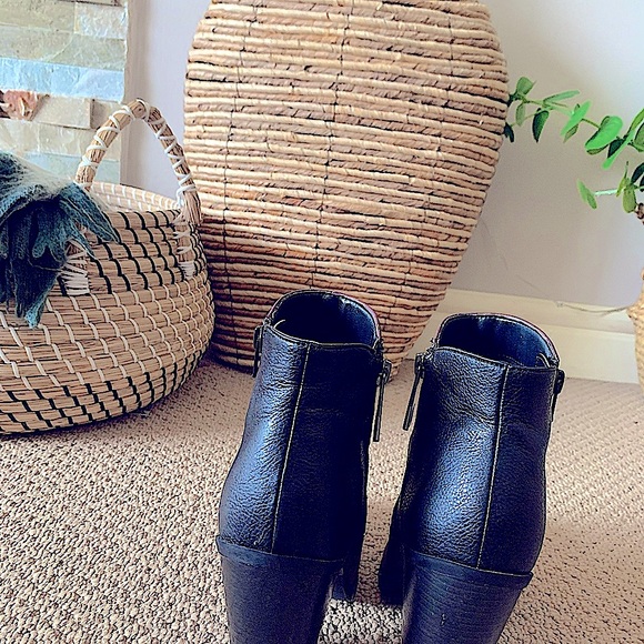 Call It Spring Purple/Black Boots Size 8 - Picture 4 of 6